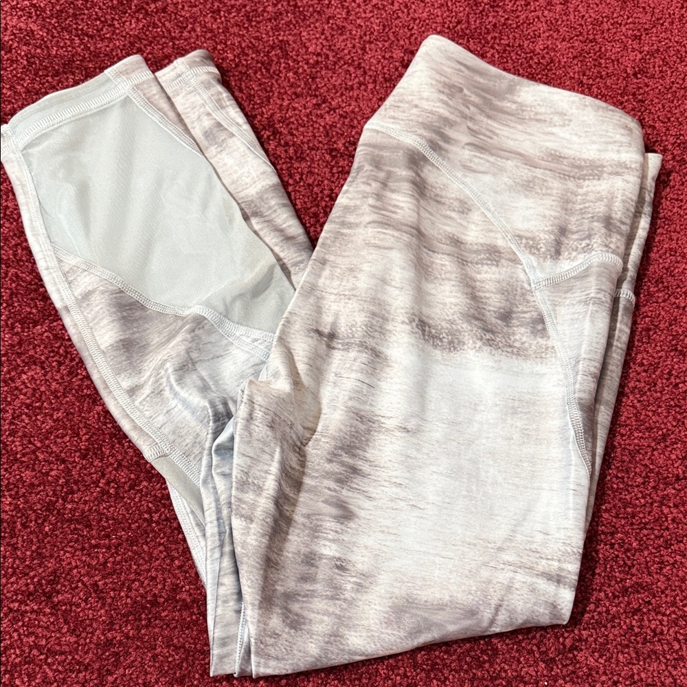 Under armor heart gear leggings. Size large